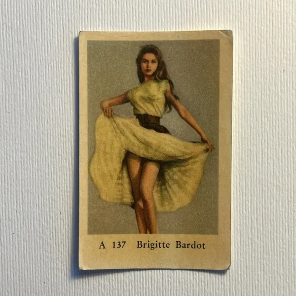 Caterina Valente — A Set (A Serif) #137