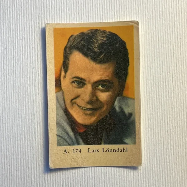 Lars Lönndahl — A Set (A Serif) #174